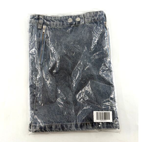 VICI Women's Dark Denim Arlin Zipper Accent Mini Skirt Size M - Picture 3 of 11